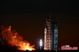 Quốc gia không thân thiện với Mỹ phóng vệ tinh tự lái đầu tiên trên thế giới