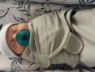 Em bé lớn tuổi nhất thế giới đã chào đời. Em gái của bé hiện đã là một bà mẹ 30 tuổi