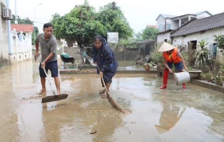 Cách phòng tránh bệnh truyền nhiễm sau mưa lũ