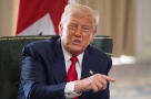 Trump triển khai hai tàu ngầm hạt nhân gần Nga sau khi khẩu chiến với Medvedev trên mạng