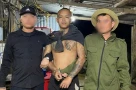 Nóng! Công an ập vào bãi vàng, bắt khẩn cấp nghi phạm chính trong đường dây mua bán người