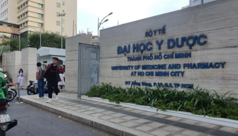 ĐH Y Dược TPHCM vừa công bố danh sách 315 thí sinh phải cung cấp minh chứng các chứng chỉ IELTS, SAT, TOEFL gửi về trường.