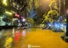 Hà nội sau cơn mưa giải nhiệt: Phố bỗng thành dòng sông uốn quanh