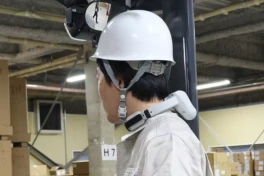 Nhật phát triển điều hòa đeo cổ cho công nhân, làm mát tới 20 độ C