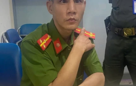 Tạm giữ nam thanh niên giả danh công an, mặc quân phục vào sân bay Đà Nẵng