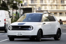 Honda "sập bẫy" xe điện: mơ mộng "khai tử xe xăng" bị hiện thực phũ phàng "dội gáo nước lạnh"