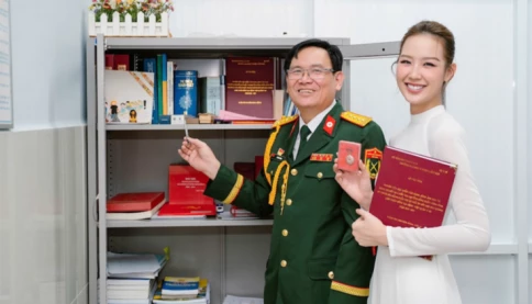 Cha là đại tá, con là hoa hậu: Chuyện chưa kể về gia đình Lê Nguyễn Bảo Ngọc