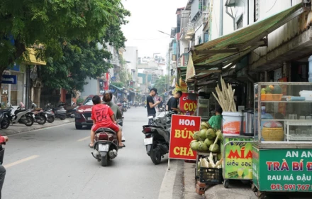 Có một giải pháp cần quan tâm khi hạn chế xe xăng