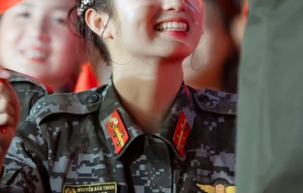 Vụ chị gái bị 👊 ở sảnh chung cư, cảnh sát đã tiến hành xác minh vụ việc 😎
