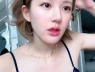 Giữa tâm bão thị phi, Triệu Lộ Tư vừa đối đầu công ty quản lý, vừa giải cứu 600 tấn táo