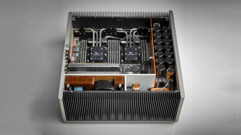 Server không quạt, chạy chip Intel Xeon và ổ cứng SSD chỉ 280GB, có gì đặc biệt mà giá lên tới 30.000 USD???