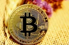 Vì sao Bitcoin xô đổ kỷ lục 124.000 USD?