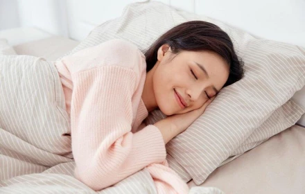Đi ngủ nhớ bật chế độ này trên điện thoại: Vừa giảm bức xạ, lại ngủ sâu hơn 😉