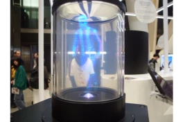 Sony "đại đế" trình diễn màn hình 3D 360 độ: đưa phim viễn tưởng ra đời thực