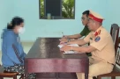 Người phụ nữ buôn ve chai gây tai nạn rồi bỏ mặc nạn nhân, run rẩy khi công an tìm đến nhà