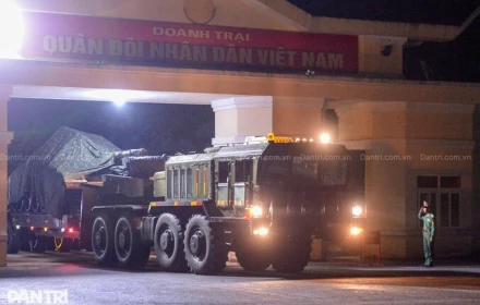 Hoành tráng quá, xe tăng, tên lửa, UAV hành quân về Hà Nội chuẩn bị cho lễ diễu binh A80