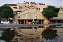 Khu chợ có lịch sử lâu đời và lớn nhất tại thủ đô Hà Nội
