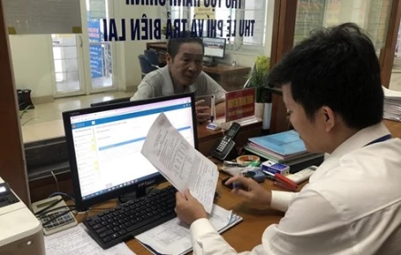 Số cán bộ tinh giản biên chế do sắp xếp lại bộ máy là bao nhiêu?