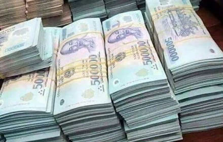 Vợ chồng chủ tiệm vàng liên tiếp bị nhân viên “hốt” tiền tỷ