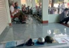 Người dân 'xếp hàng' bằng mũ bảo hiểm ở trung tâm hành chính công, lãnh đạo xã nói gì?