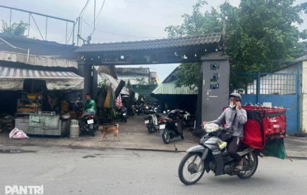 Nóng! Bắt người đàn ông mang xăng đến đốt phòng trọ ở TPHCM