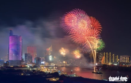 Thành phố Hồ Chí Minh bắn pháo hoa tầm cao ở 3 điểm đêm 2/9/2025