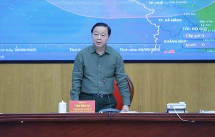 Ứng phó bão số 5: Phó Thủ tướng Trần Hồng Hà trực tiếp chỉ huy từ Ban chỉ đạo tiền phương