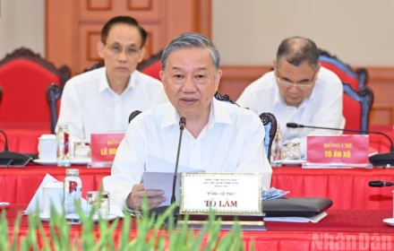 Bộ Chính trị cơ bản tán thành phương án nhân sự Quân đội tham gia Trung ương khóa 14