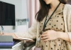Nhân viên mới đi làm liên tục xin nghỉ ốm do mang thai, sếp cho nghỉ việc: Tòa tuyên công ty làm đúng nhưng vẫn phải trả đủ lương