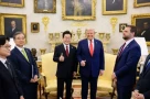 Tổng thống Hàn Quốc thừa nhận ông sợ gặp sự cố cãi lộn với Trump tại Phòng Bầu dục :D