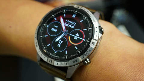 Trên tay Garmin MARQ Adventurer (Gen 2) phiên bản Thép Damascus: smartwatch siêu sang giá tới 80 triệu đồng