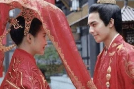 Vì sao người xưa thường dựng vợ gả chồng khi cô gái mới chỉ 14 tuổi?