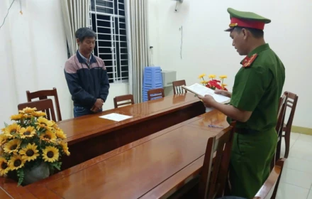 Học sinh bị điện giật tử vong khi diễn văn nghệ: Khởi tố người làm ánh sáng