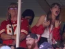 Chuyện tình Taylor Swift và Travis Kelce, từ vòng tay tình bạn đến nhẫn đính hôn