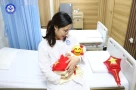 Em bé chào đời từ một phôi thai trữ đông suốt 11 năm 👏🥰
