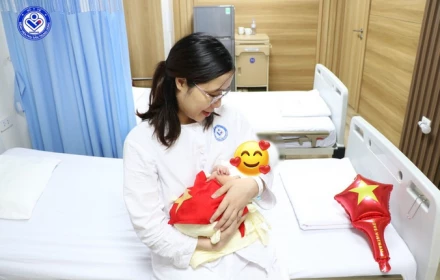 Em bé chào đời từ một phôi thai trữ đông suốt 11 năm 👏🥰