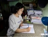 Đội tóc giả đi học, chiến đấu với ung thư suốt 3 năm, nữ sinh vẫn đậu Đại học Quốc gia TP.HCM
