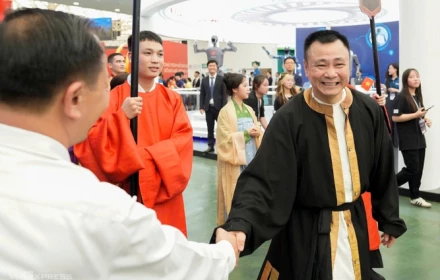 NSND Tự Long lần đầu đóng vai điện ảnh dài hơi trong “Hộ linh tráng sĩ”