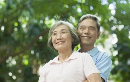 Làm chuyện ấy ở tuổi già có nhiều lợi ích hay bất lợi hơn? Câu trả lời có thể không như bạn nghĩ