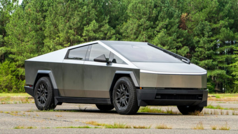 Chưa đầy một năm, Tesla Cybertruck đã bị triệu hồi tới 7 lần! Chuyện gì đang xảy ra?