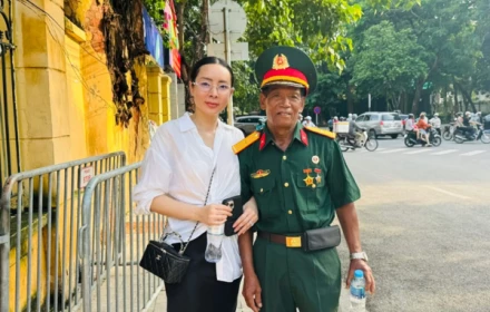 Món quà bất ngờ của người thương binh lần đầu ra Hà Nội