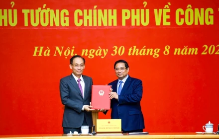 Thủ tướng Phạm Minh Chính trao quyết định giao quyền Bộ trưởng Bộ Ngoại giao
