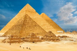 Kim tự tháp Giza 4500 tuổi đã được xây dựng như thế nào?