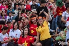 Người dân nhận quà tặng 100.000 đồng qua tài khoản kết nối VNeID hoặc trao trực tiếp