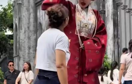 Vì sao Ngân 98 bị yêu cầu rời khỏi Nhà thờ Lớn Hà Nội?