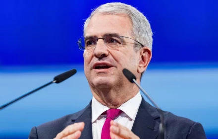 CEO Nestlé bị sa thải vì giấu giếm quan hệ tình cảm với cấp dưới