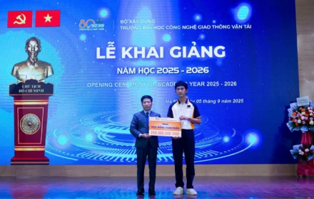 Trao học bổng toàn phần cho tân sinh viên mất 4 người thân trong vụ lật tàu Hạ Long