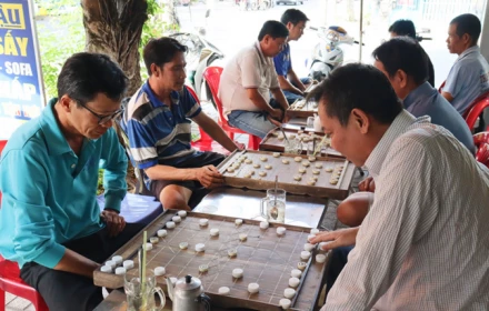 Những ngày đầu tiên sau nghỉ hưu: Vừa an yên vừa chông chênh