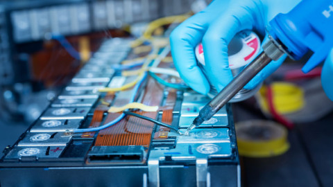 Đột phá pin lithium-sulfur sạc đầy chỉ trong 12 phút