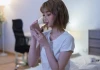 Bác sĩ cảnh báo người có chức năng thận kém sẽ gặp phải bất thường khi uống nước